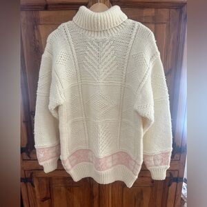 Vintage Liz Wear Cream Cable Hand Knit Oversized Sweater with Pink Accent Medium